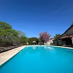3-4 Entire Site Private Pool For Relaxing Holidays & Special Occasions Near Aubeterre Nyaraló *