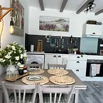 3-4 Entire Site Private Pool For Relaxing Holidays & Special Occasions Near Aubeterre