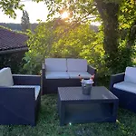 3-4 Entire Site Private Pool For Relaxing Holidays & Special Occasions Near Aubeterre Nyaraló