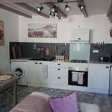 3-4 Entire Site Private Pool For Relaxing Holidays & Special Occasions Near Aubeterre *