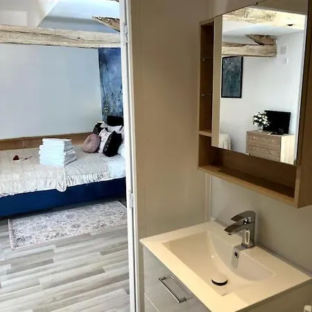 3-4 Entire Site Private Pool For Relaxing Holidays & Special Occasions Near Aubeterre