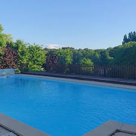 3-4 Entire Site Private Pool For Relaxing Holidays & Special Occasions Near Aubeterre 度假居