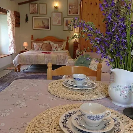 3-4 Entire Site Private Pool For Relaxing Holidays & Special Occasions Near Aubeterre 度假居 Saint-Romain (Charente)