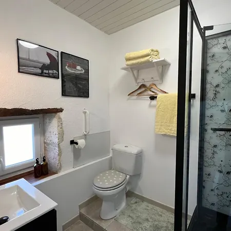 3-4 Entire Site Private Pool For Relaxing Holidays & Special Occasions Near Aubeterre Feriehus Saint-Romain (Charente)