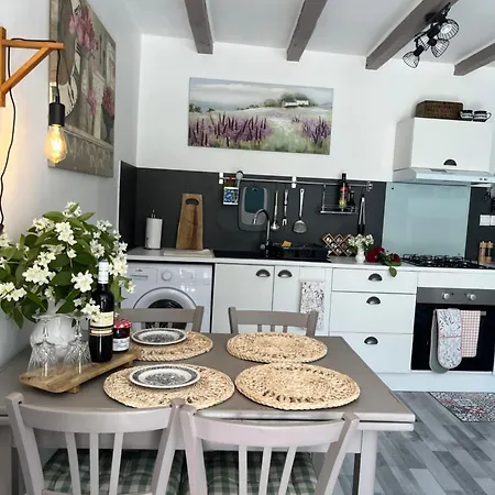 3-4 Entire Site Private Pool For Relaxing Holidays & Special Occasions Near Aubeterre