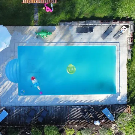 3-4 Entire Site Private Pool For Relaxing Holidays & Special Occasions Near Aubeterre Saint-Romain (Charente)