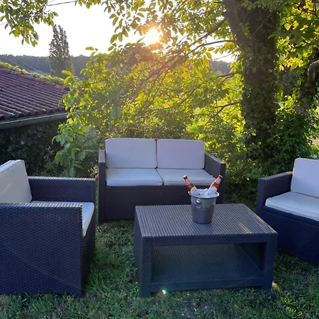 3-4 Entire Site Private Pool For Relaxing Holidays & Special Occasions Near Aubeterre 度假居